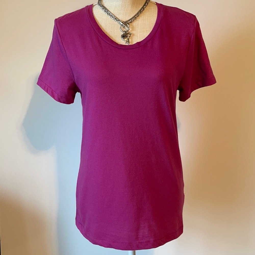 SO Perfect Short Sleeved Tee